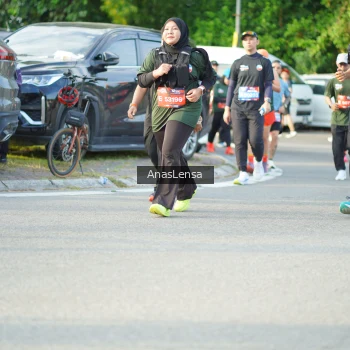 Runner Photo 3971575