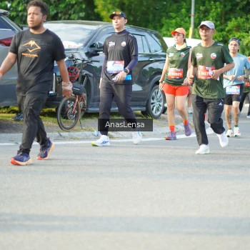 Runner Photo 3971583