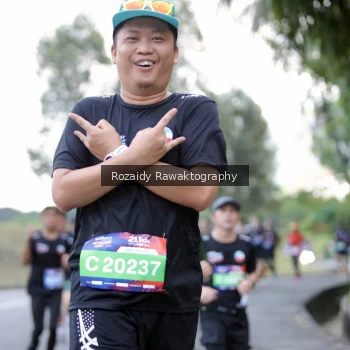 Runner Photo 3971593