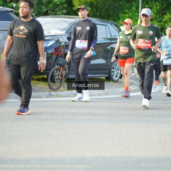 Runner Photo 3971600