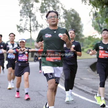 Runner Photo 3971613