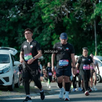 Runner Photo 3971617