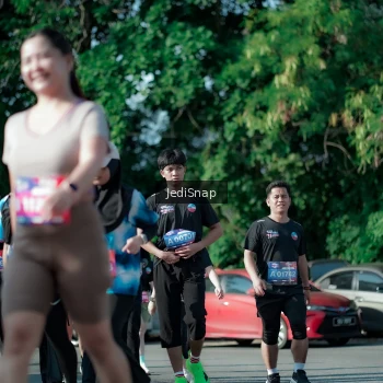 Runner Photo 3971635