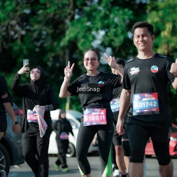 Runner Photo 3971673