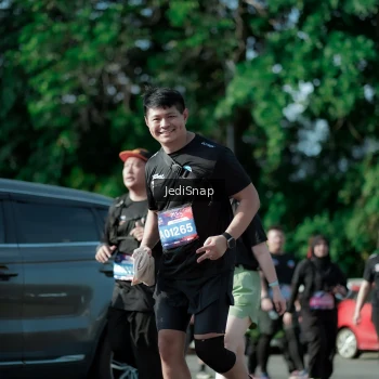 Runner Photo 3971677