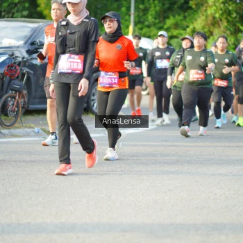 Runner Photo 3971697