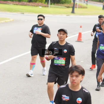 Runner Photo 3971759