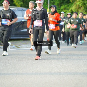 Runner Photo 3971778