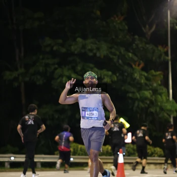 Runner Photo 3971872