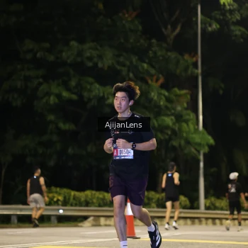 Runner Photo 3971873
