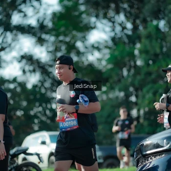 Runner Photo 3971912