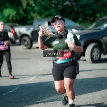 Runner Photo 3971975