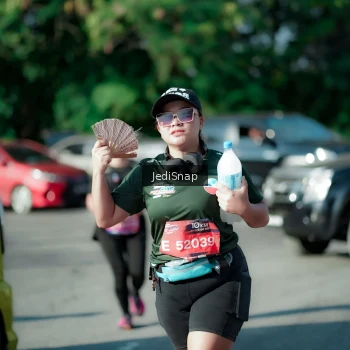 Runner Photo 3971997