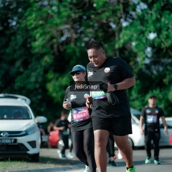 Runner Photo 3972380