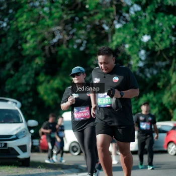 Runner Photo 3972395