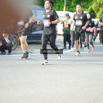 Runner Photo 3972577