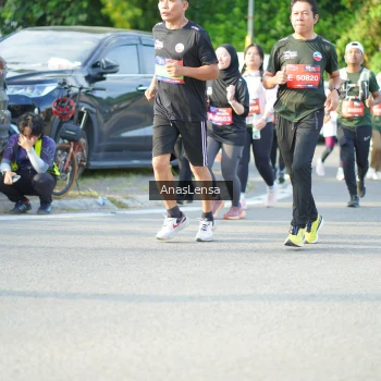 Runner Photo 3972579