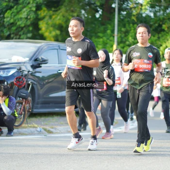 Runner Photo 3972581