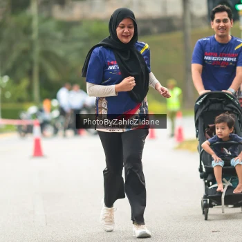 Runner Photo 3972605