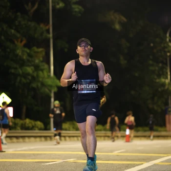 Runner Photo 3972606