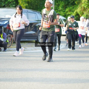 Runner Photo 3972637