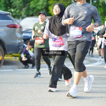 Runner Photo 3972659