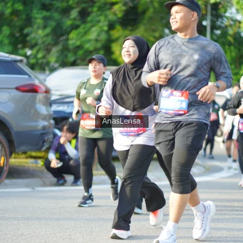 Runner Photo 3972666