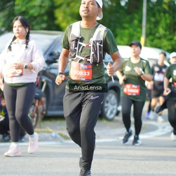 Runner Photo 3972715
