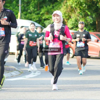 Runner Photo 3972790