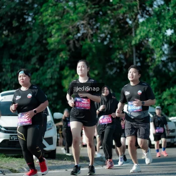 Runner Photo 3972865