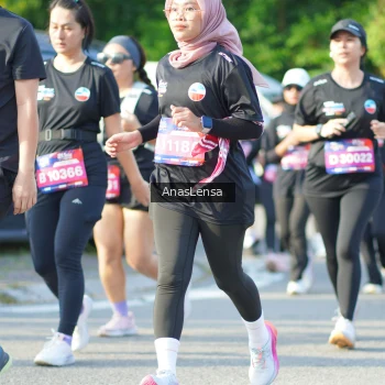 Runner Photo 3972965