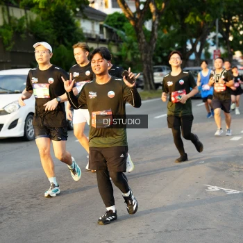 Runner Photo 3973193