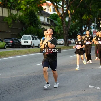 Runner Photo 3973300