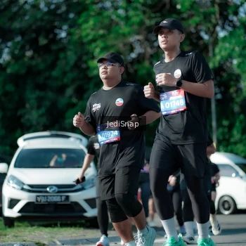 Runner Photo 3973332