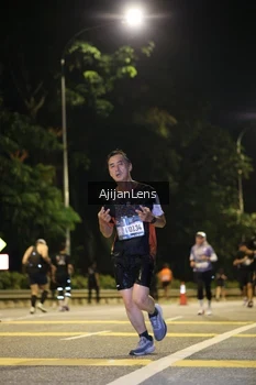 Runner Photo 3973390