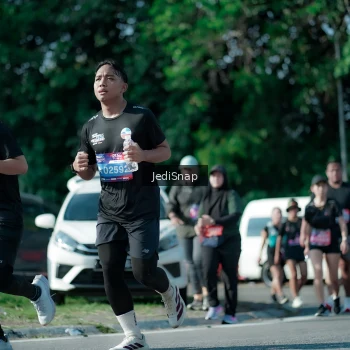 Runner Photo 3973393