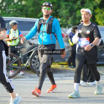 Runner Photo 3973405