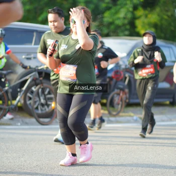 Runner Photo 3973451
