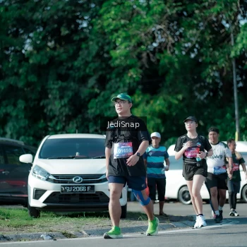 Runner Photo 3973553
