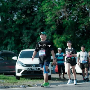 Runner Photo 3973561