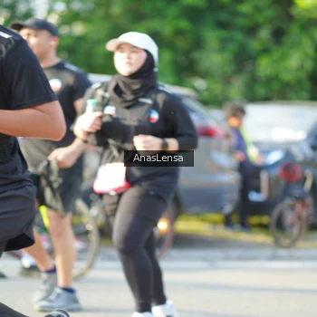 Runner Photo 3973564