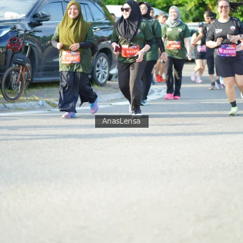 Runner Photo 3973609
