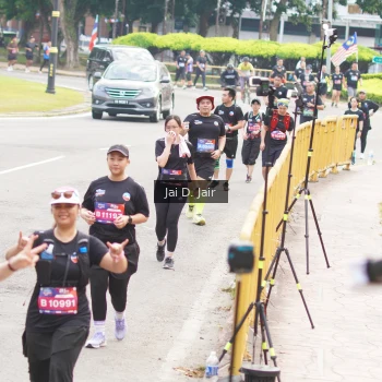 Runner Photo 3973618
