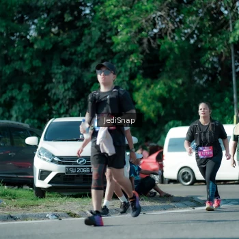 Runner Photo 3973635
