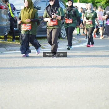 Runner Photo 3973669
