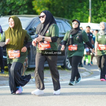 Runner Photo 3973681