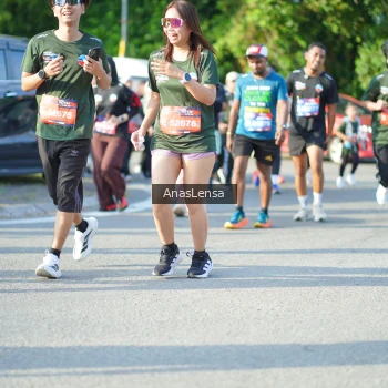 Runner Photo 3973716