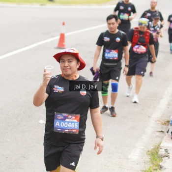 Runner Photo 3973776