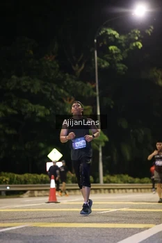 Runner Photo 3973895