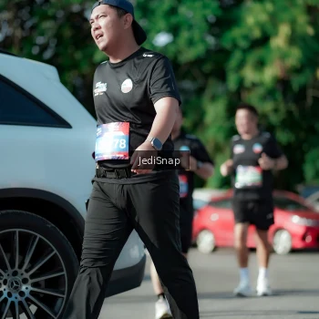 Runner Photo 3973984